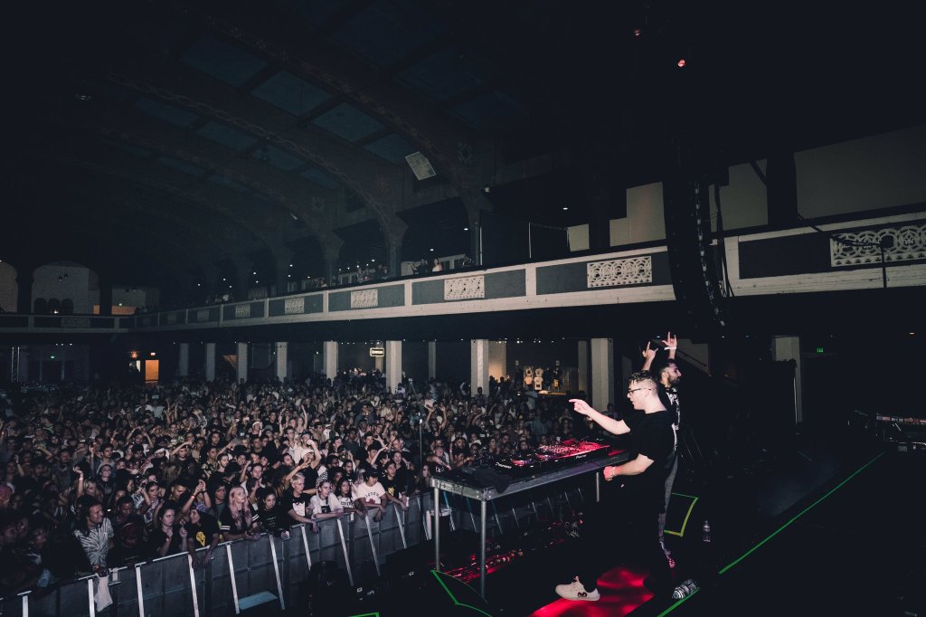 VINCENT Announces First-Ever Headlining&nbsp;Tour