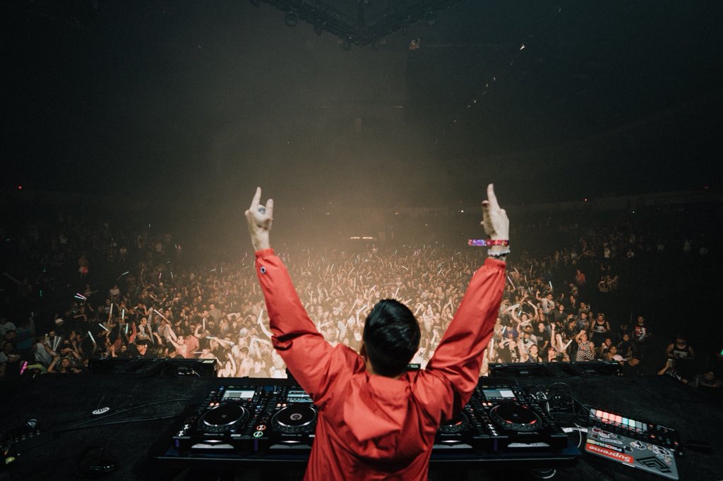 Essentials: “Petals From A Rose” –&nbsp;yetep