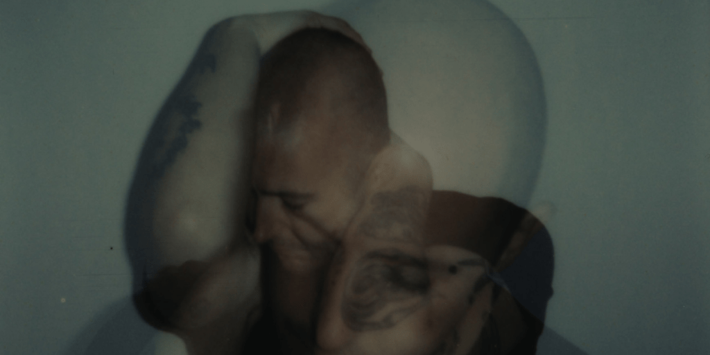 Essentials: Cave EP – Spor