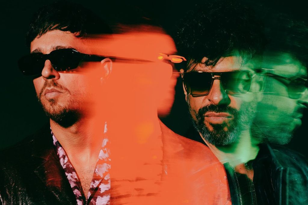 Essentials: “Voices In My Head” –&nbsp;Bedouin