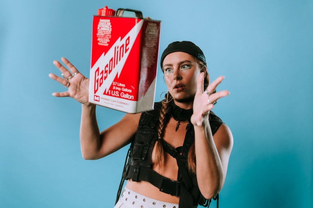 An Interview With: Mary&nbsp;Droppinz