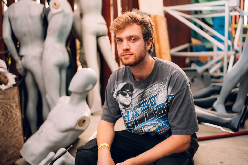 Essentials:“You Spin Me Round (Like a Record)” –&nbsp;Gusted